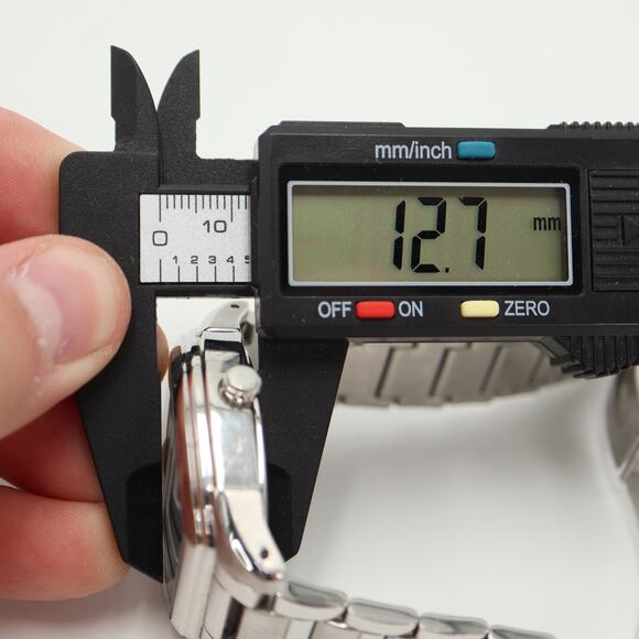 Kenneth Cole Mens Silver Tone Barrel Watch 40mm Date Black Dial w New Battery - Picture 3 of 13